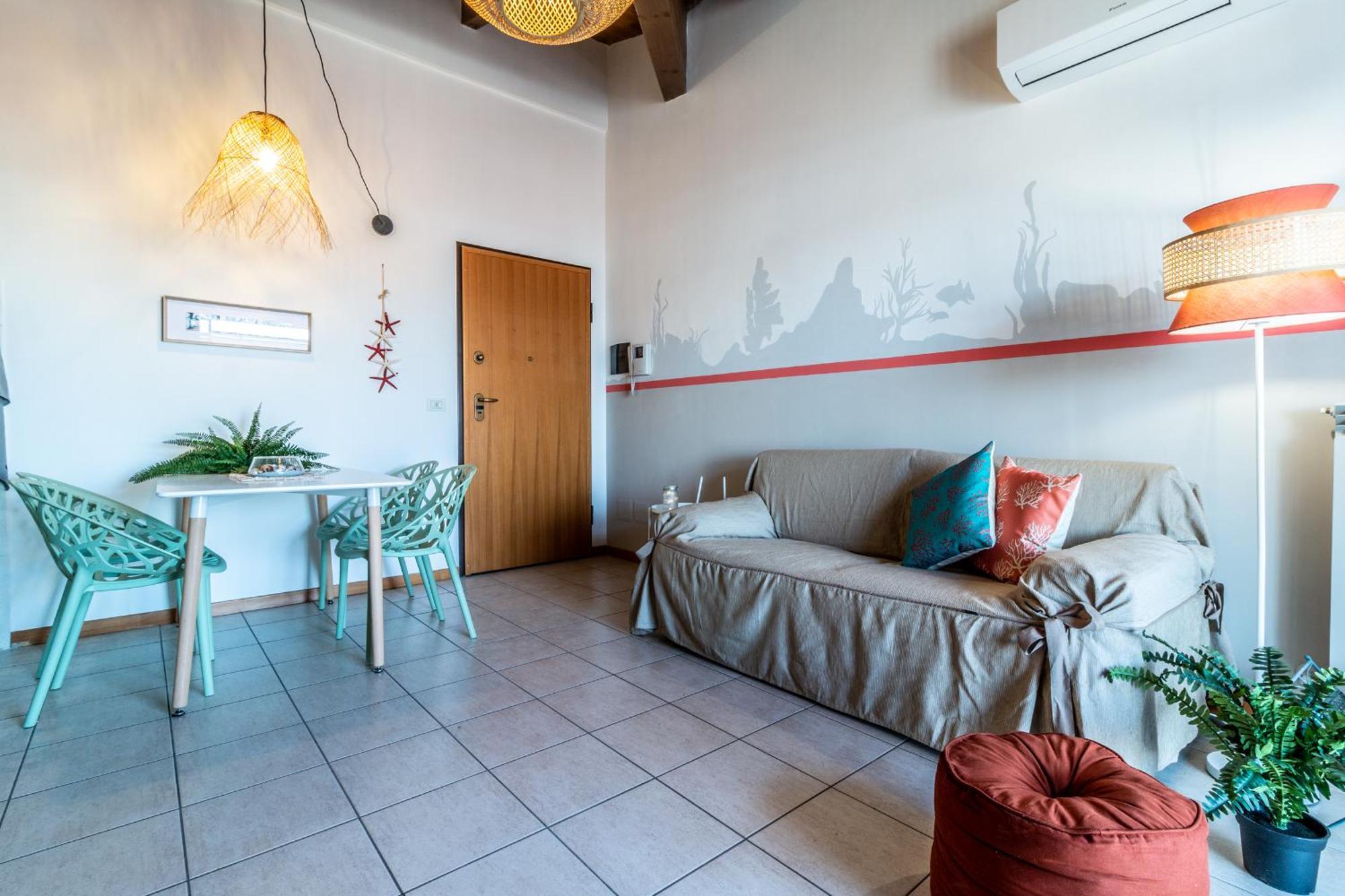 Gioiello Marino -1 Min From The Sea- Free Parking- Bike- Wi-fi Apartment *
